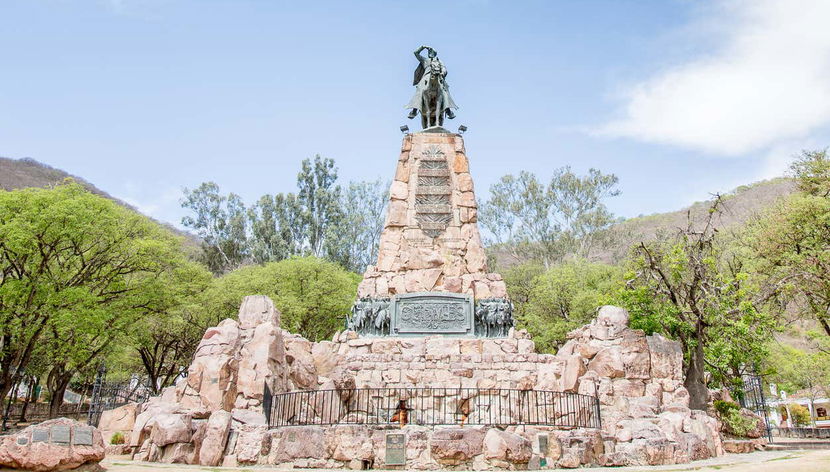 Monument à Martín Miguel de Güemes