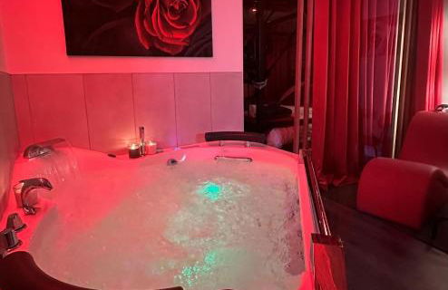 Nuit Défendue Jacuzzi-Sauna - Foto 1