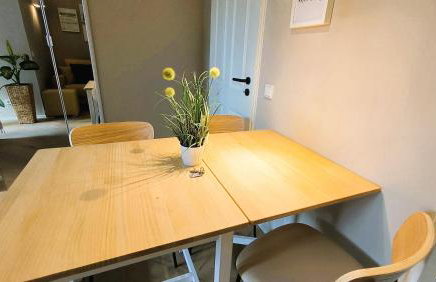 Cozy Apartment near Maschsee, balcony, gardenview - Foto 6