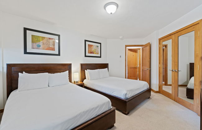 The Vail Spa Condominiums - Photo 21