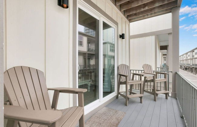 Life s Porpoise A Steps From Beach Pool - Photo 15