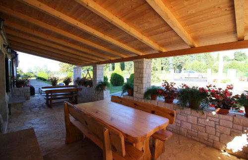 Authentisches Steinhaus mit Garten, Grill, Spielplatz, Trampolin - Foto 32