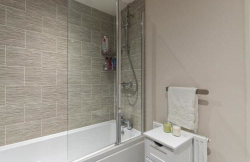 Walk to Liverpool Airport - Luxury Stay with EV Charge - Fast WiFi - Foto 25