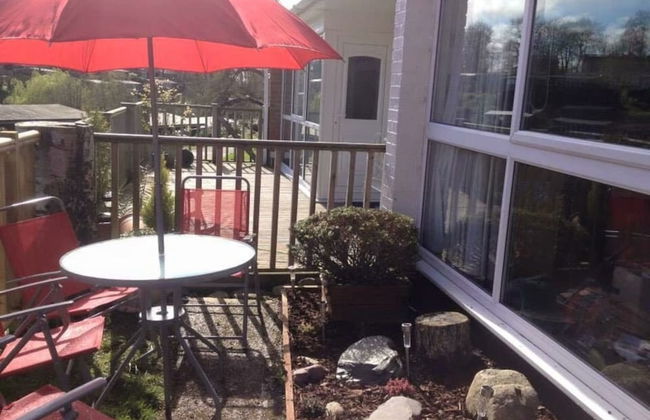 Upper Lake Chalet , Dog and Pet Friendly - Photo 5