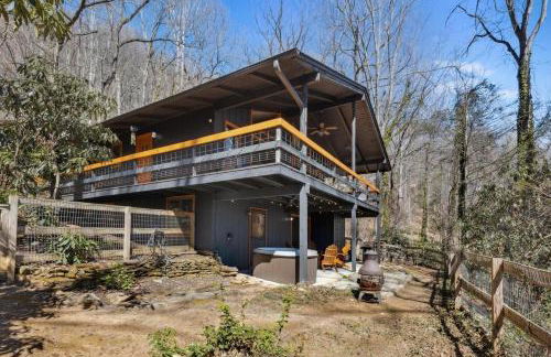 Maggie Valley 4BR Cabin with Hot Tub in Serene Forest - Foto 34