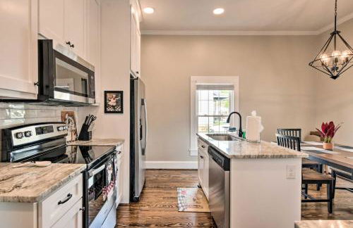 Ideally Located Penne Place with Deck and Grill - Foto 10