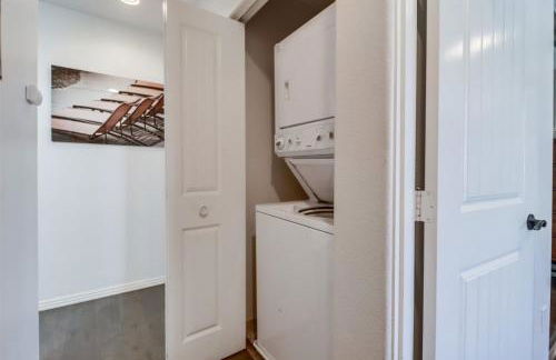 Bay View Dream - Steps to Bay, Rooftop Patio & AC - Foto 30