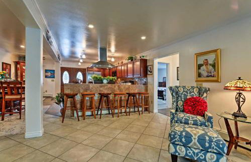 Expansive Getaway about 2 Miles to Mendenhall Glacier! - Foto 6