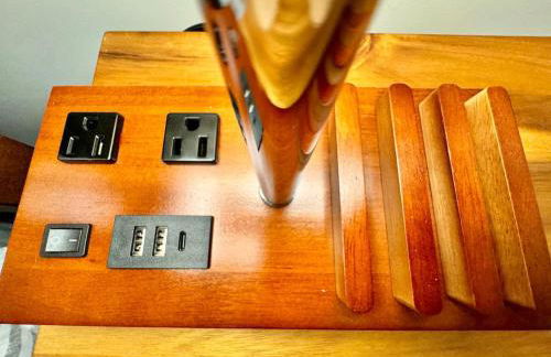 Newest Cottage Downtown. Pet Yes - Photo 11