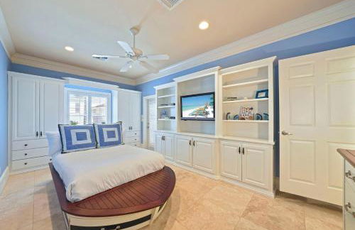 Tropical Dreams by the Sea - Vacation Home with Private Pool & Close Proximity to Beach - Foto 18