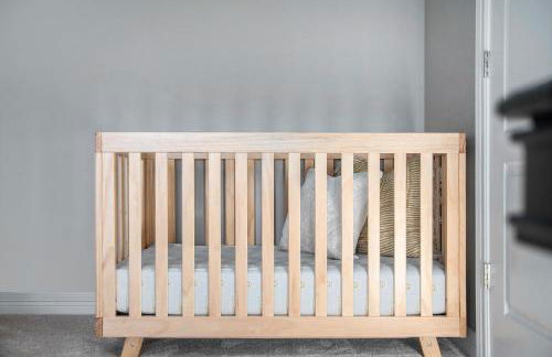 Stunning 5BR Villa Large Hot Tub & Scenic Yard - Foto 44