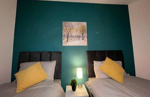 Ryland House Sleeps 8 M6 Access & Garden - Foto 15