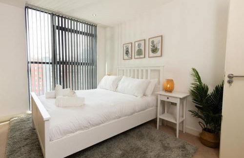 Central Gem: Cosy 2BR with Private Balcony - Foto 20