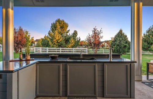 Private Oasis On 2 Acres with Indoor Pool and Theater - Foto 42