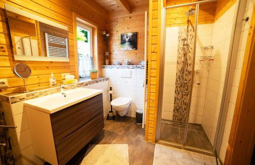 Eifel & See - Ferienhäuser am Waldsee Rieden/Eifel - Foto 19