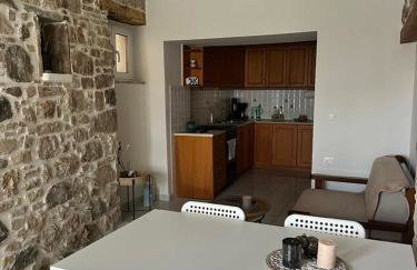 Davelis House - Photo 10