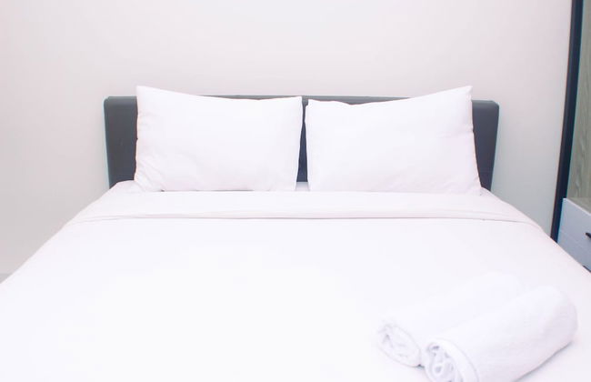 Homey And Minimalist Studio At Vasanta Innopark Apartment - Photo 3