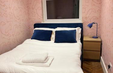 Streatham House - 2 Bedroom - Sleeps 6 - Free WiFi - Foto 12