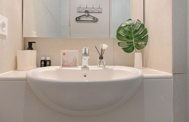 Chic 1BR Apartment at Menara Jakarta Kemayoran - Foto 11