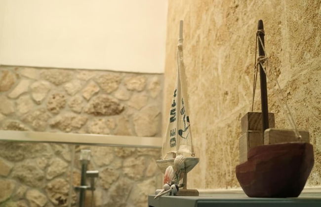 Little Home Holidays - Photo 9