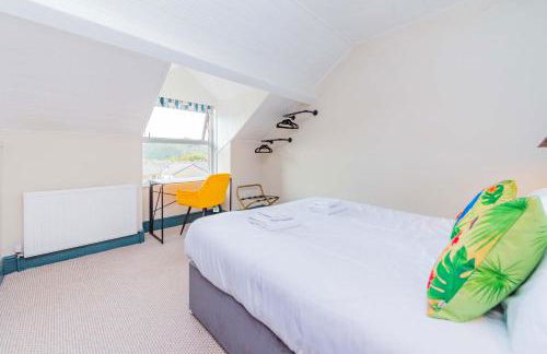 Snowdon House, 8 bedrooms, sleep 16, close to Blackrock Sand - Photo 20