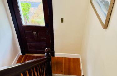 Old Tacoma Victorian Charm with water views - Foto 41