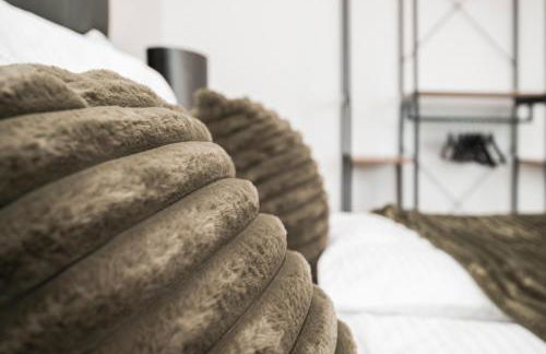 Artful Stay for 4 - Photo 23