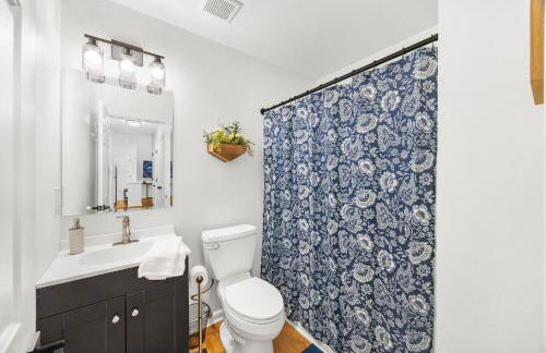 MiniGolf, HotTub, FirePit, PetFriendly, Sleeps 8 - Foto 2