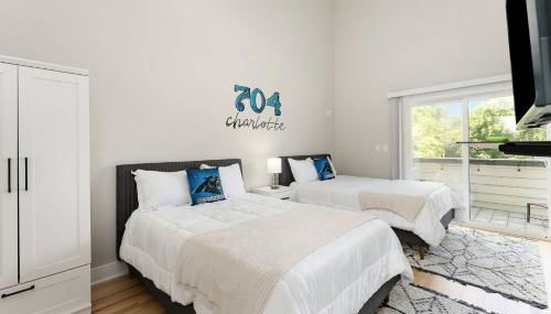 Queen City's Den Uptown - Foto 2