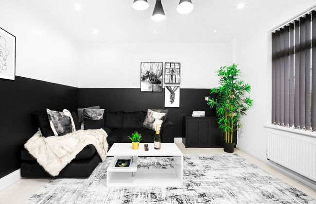 Large Family House With Garden Close to Birmingham - Foto 10