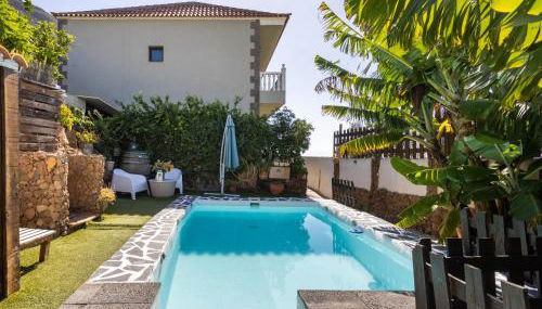 Live Candelaria Araya Muy mia - Photo 2, Garden, sunbed