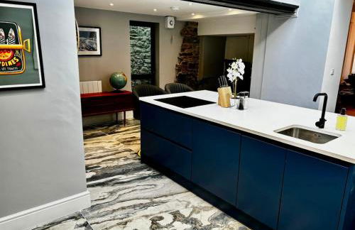 Stunning fully refurbished house - Foto 69