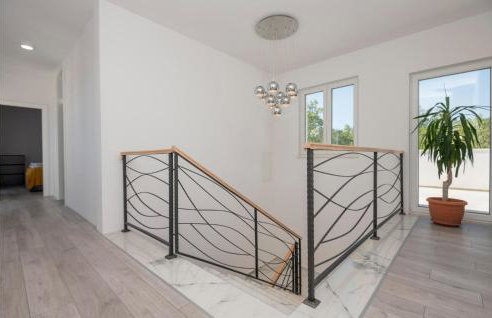 Cozy Home In Veliki Brocanac - Foto 31