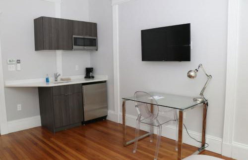 A Stylish Stay w/ a Queen Bed, Heated Floors.. #18 - Foto 4