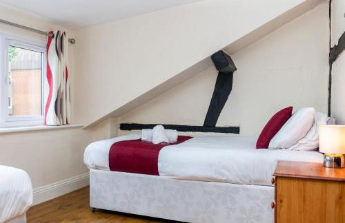 Cosy 3 Bed Cottage-Gloucester-Parking-Garden-Free Hot Tub Weekends-Work or Leisure - Foto 12