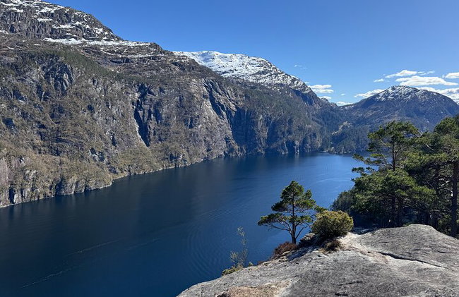 1 Tagestour zum Modalen Mofjord Rad- und Wanderschlitz - Foto 5