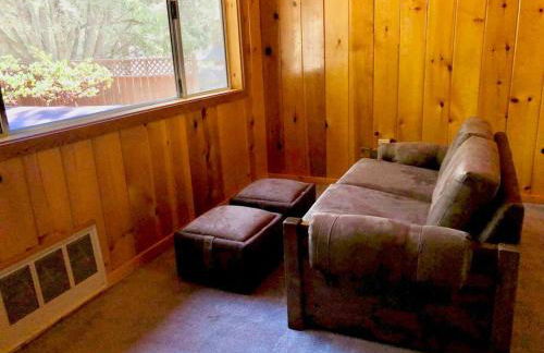 Serene and Magical Cabin w/Barrel Sauna and Fireplace - Foto 10