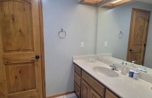 LI Airbnb - NWA mt bike, hike, and golf retreat - Foto 32