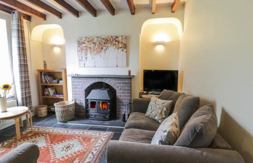 Cottage on the Green - Photo 4