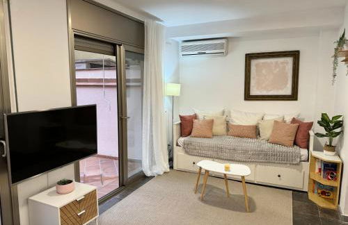 Private terrace 1BR apt - 4min walk to the beach - Foto 8