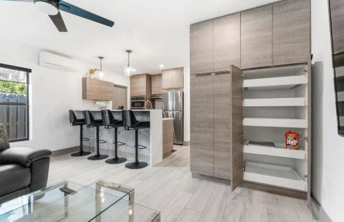 Lauderdale Modern 1 Bedroom 1 Bathroom with Private Backyard - Foto 1