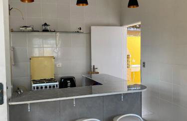 Casa na praia com piscina 2 quartos 6 camas e 4 colchoes - Foto 4