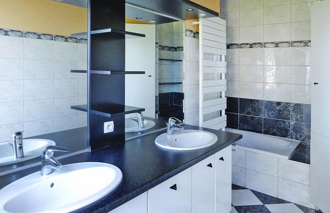 Holiday Home by Brehat Island & Sea Views - Photo 14