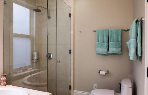 Totally Renovated Victorian House in Center SF! - Foto 12