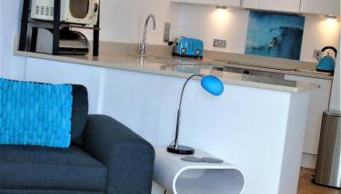 Seaview, Luxury apartment, 2 min walk to Porth Beach - Foto 4
