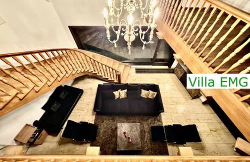 Luxus Ferienhaus Villa EMG München in Moosburg mit Pool, SPA, Kamin, Wald, See für Familien Gruppen bis 24 Personen - Foto 29