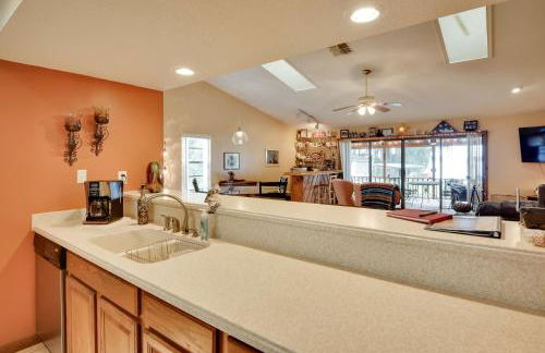 Pirate Cove Home in Welaka Dock and River Access! - Foto 9