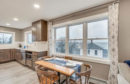 Newly Renovated Maine Retreat Deck with Ocean View! - Foto 10