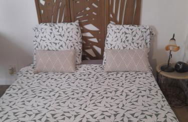 Studio 23 m2, proche centre, calme, WIFI, pk - Photo 8