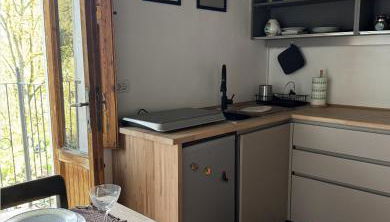 Rustico monolocale soppalcato a Firenze - Foto 1, stove